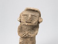 Ame Ker 156  Ame Ker 156, Mexiko, Bundesstaat Yucatan, Cuyo de Ancona (?), Maya (?), Postklassische Periode, 900-1450 n. Chr., Figürchen, Ton, H 8,6 cm : Museumsfoto: Claus Cordes, Bestandskatalog Ethnologie